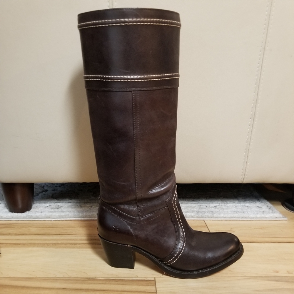 Women's Tall Frye 77231 E Brown Leather Riding Stacked Heel Boots Size 7.5M